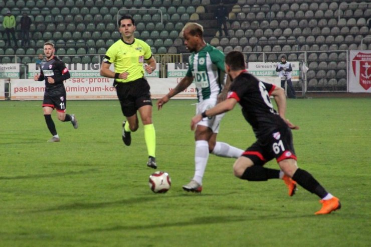 TFF 1. Lig: Giresunspor: 1 - Boluspor: 0 (İlk yarı sonucu)