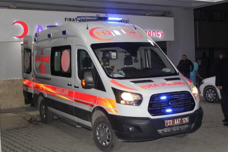 Elazığ’da bir kadın bıçaklandı, bir kadın darp edildi