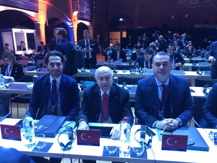 UEFA Kongresi Amsterdam’da yapıldı