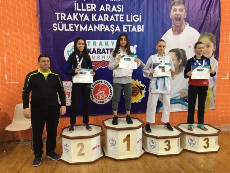 Bursalı karatecilerden 9 madalya