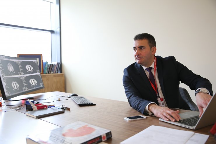 Ülkesine hizmet arzusuyla Amerika'dan dönüp hastalara şifa oldu