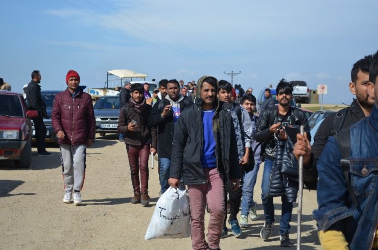 "Vurmasınlar diye çocukları hususi havaya kaldırdık, yine vurdular"