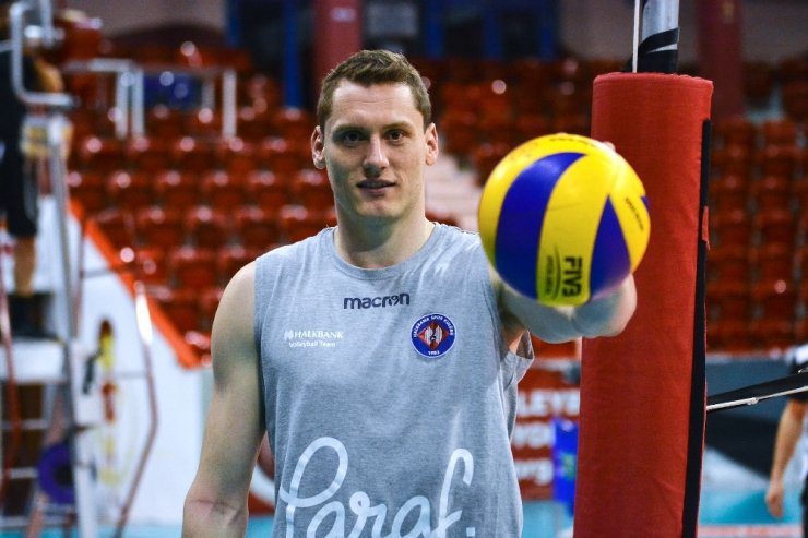 Halkbanklı voleybolcu Stern galibiyete inanıyor