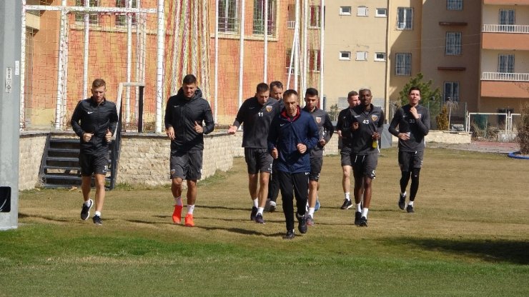Kayserispor, Kasımpaşa maçının hazırlıklarına ara vermeden başladı