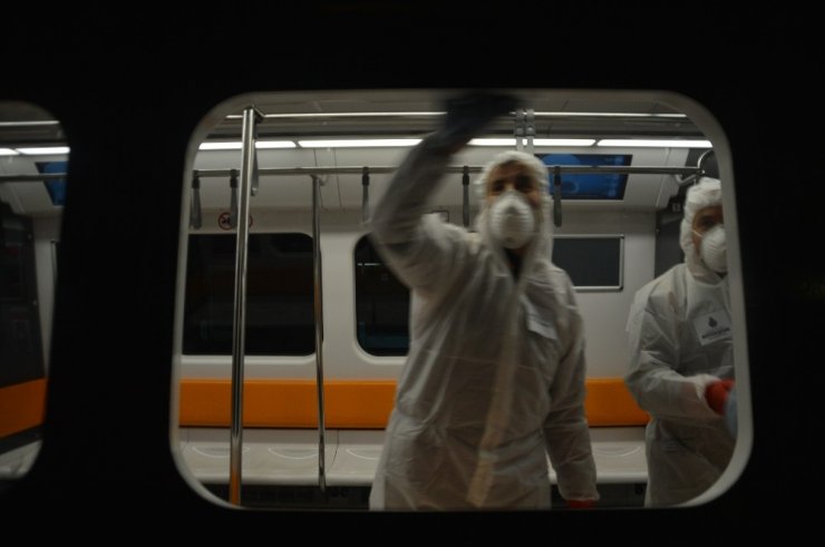 Metro vagonları virüse karşı nano teknoloji ile temizleniyor