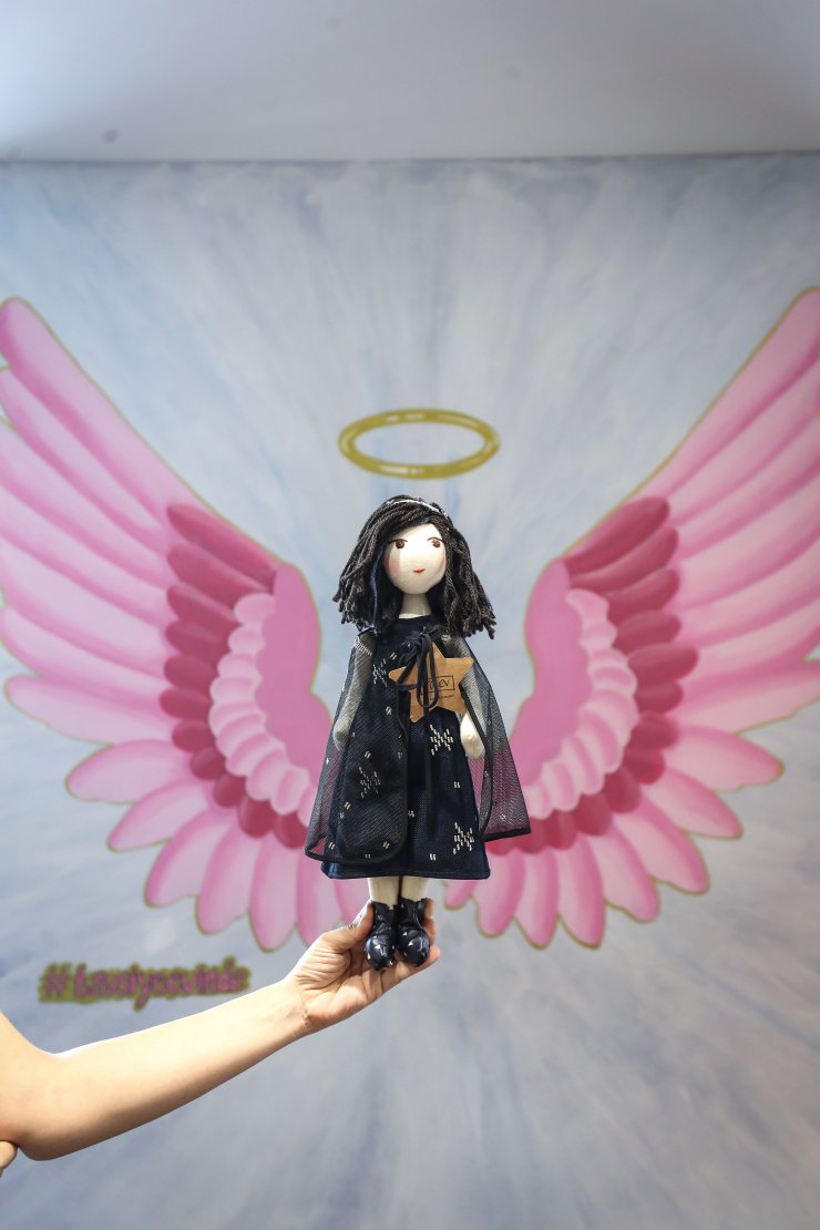 Kadın kahramanların bez bebekleri kız çocuklarına ilham veriyor