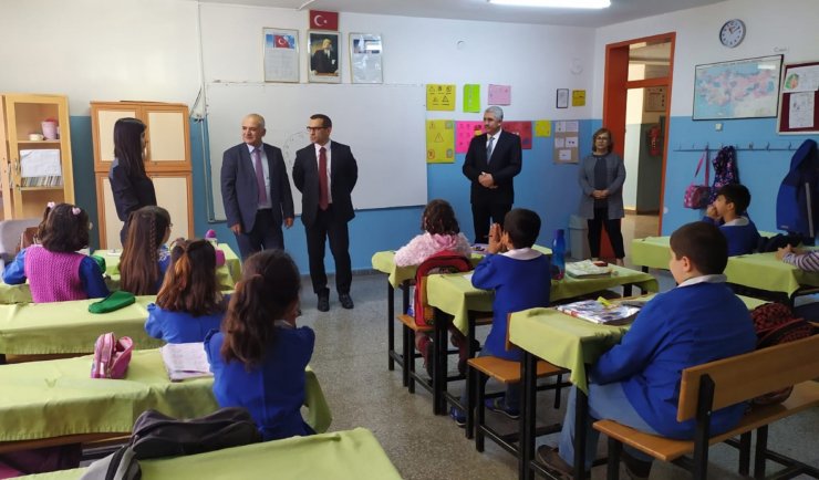Kaymakam Ayca'dan Rüstempaşa İlkokulu'na ziyaret