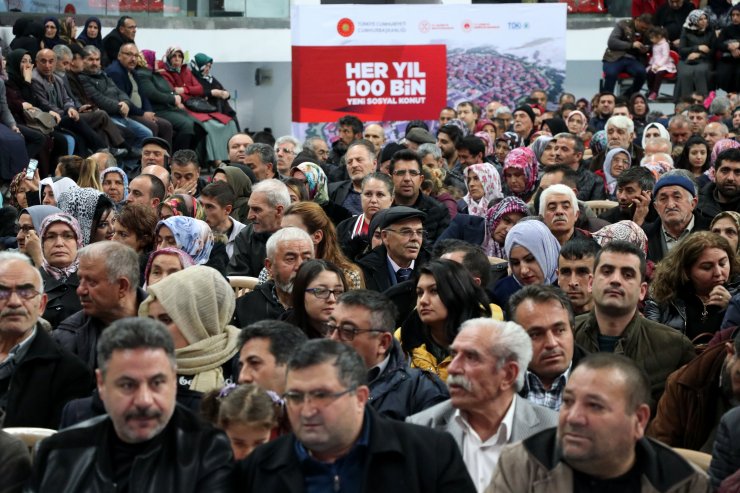 Kayseri'de TOKİ'nin inşa edeceği 550 konut için kuralar çekildi