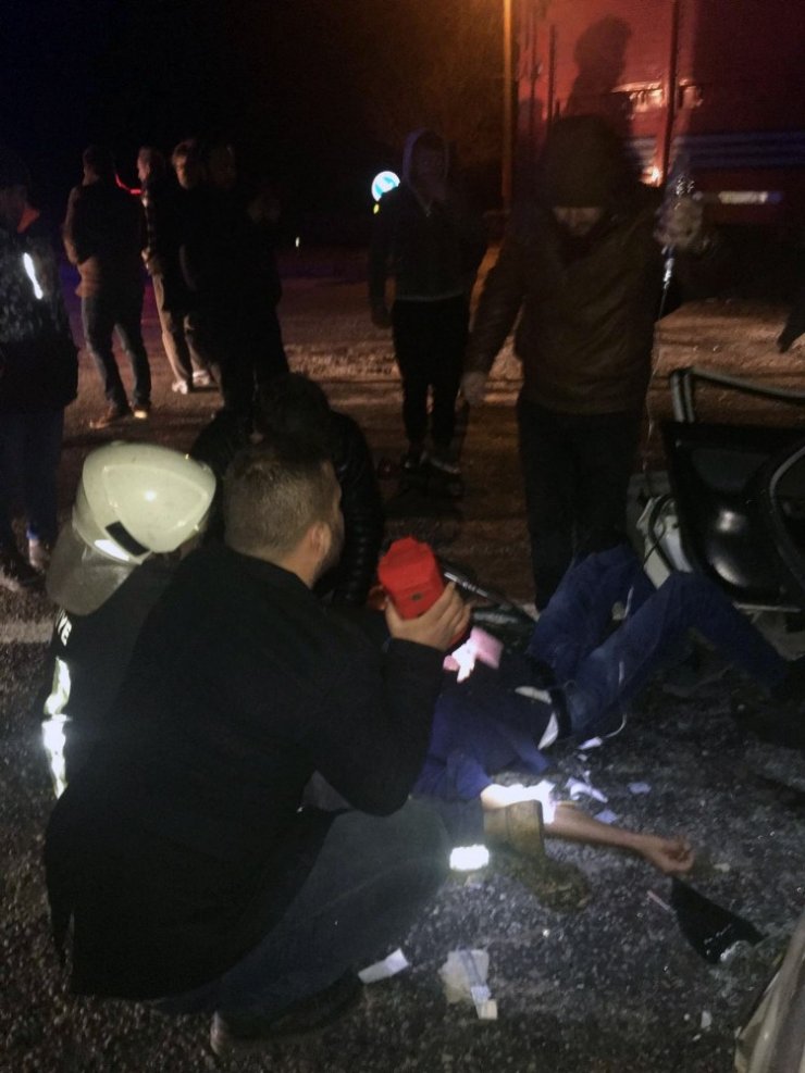 Kazada yaralanan 16 yaşındaki Cemre hayatını kaybetti