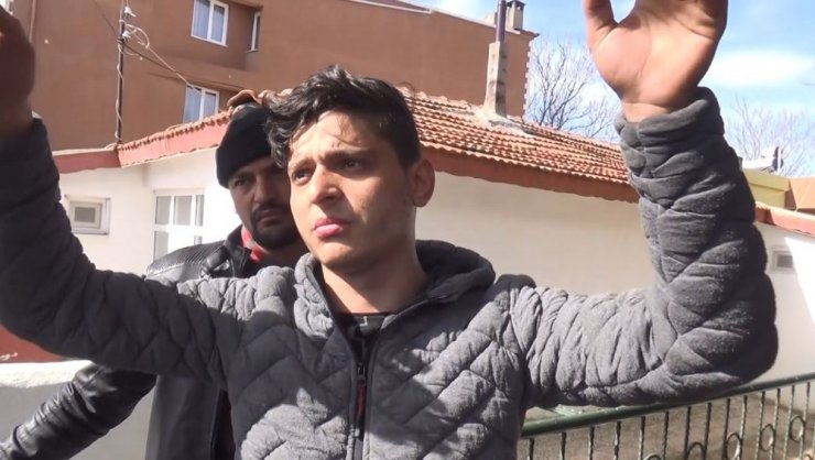 "Vurmasınlar diye çocukları hususi havaya kaldırdık, yine vurdular"