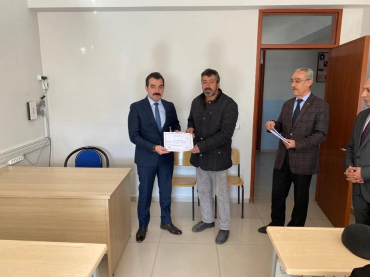 Ulaş'ta okul servisi sürücülerine yönelik eğitim tamamlandı