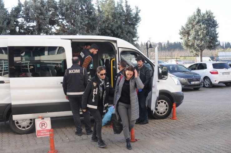 Yalova Belediyesi’ndeki yolsuzluk soruşturmasında 5 kişi adliyede