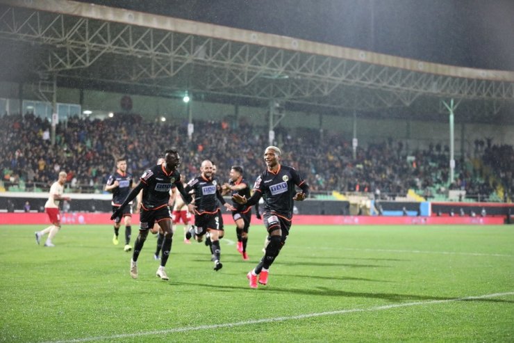 Alanyaspor, tarihinde ilk kez yarı final maçına çıkacak