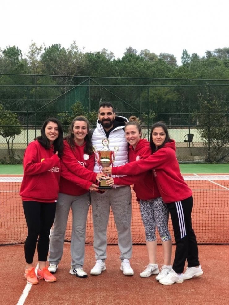 BEÜ, Üniversitelerarası Kadın 2. Lig Tenis Turnuvası’nda şampiyon oldu