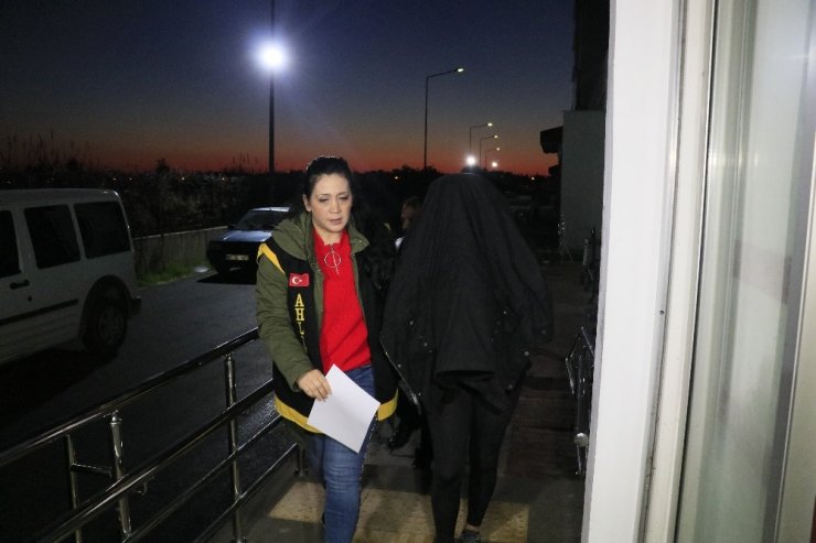Adana’da fuhuş operasyonu