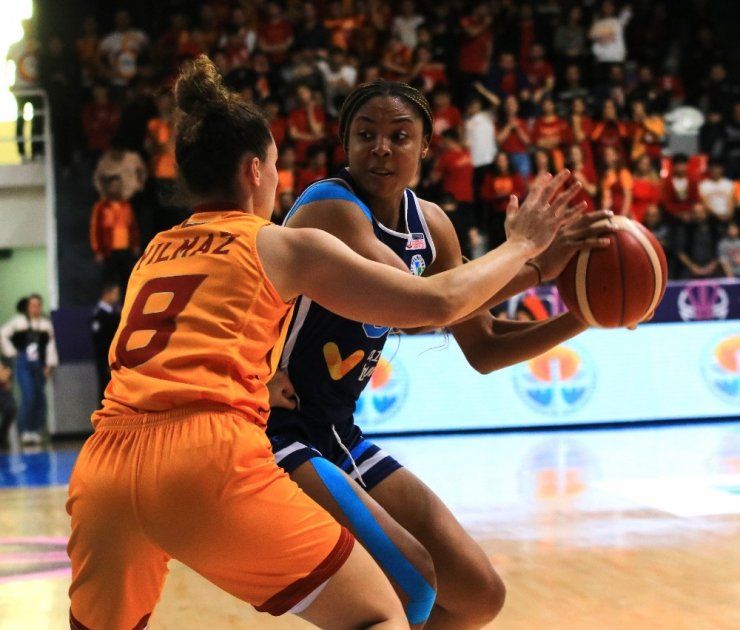 Kadınlar Türkiye Kupası: Galatasaray: 66 - İzmit Belediyespor: 81