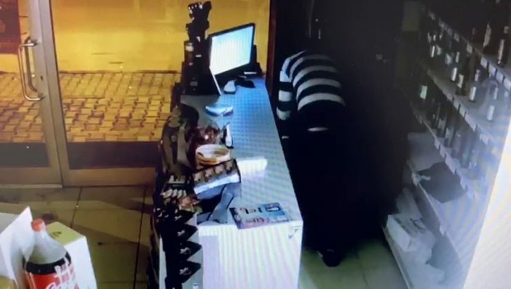 Bolu’da 3 marketi soyan hırsız güvenlik kameralarına yakalandı