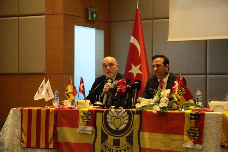 Yeni Malatyaspor, Hikmet Karaman ile sözleşme imzaladı