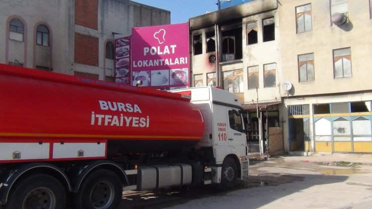 Boyahanede korkutan yangın