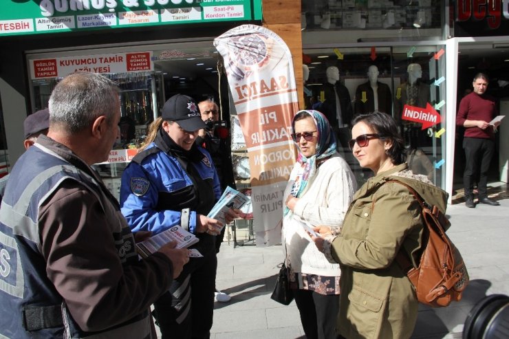 Polis’ten “tele dolandırıcılara” karşı broşürlü uyarı