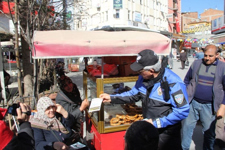Polis’ten “tele dolandırıcılara” karşı broşürlü uyarı