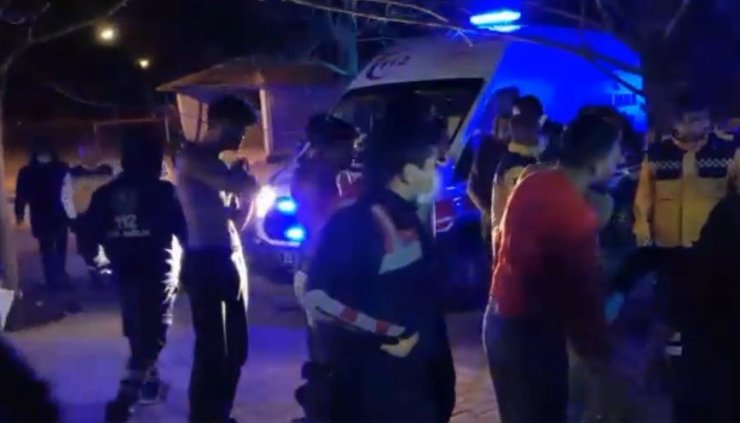 Yunanistan’dan FETÖ’cüye kıyak, göçmene dayak