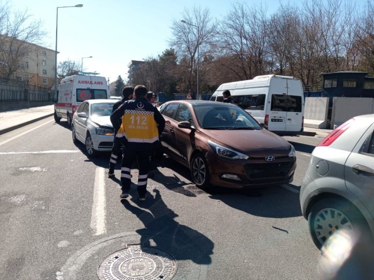 Diyarbakır’da zincirleme trafik kazası: 1 yaralı
