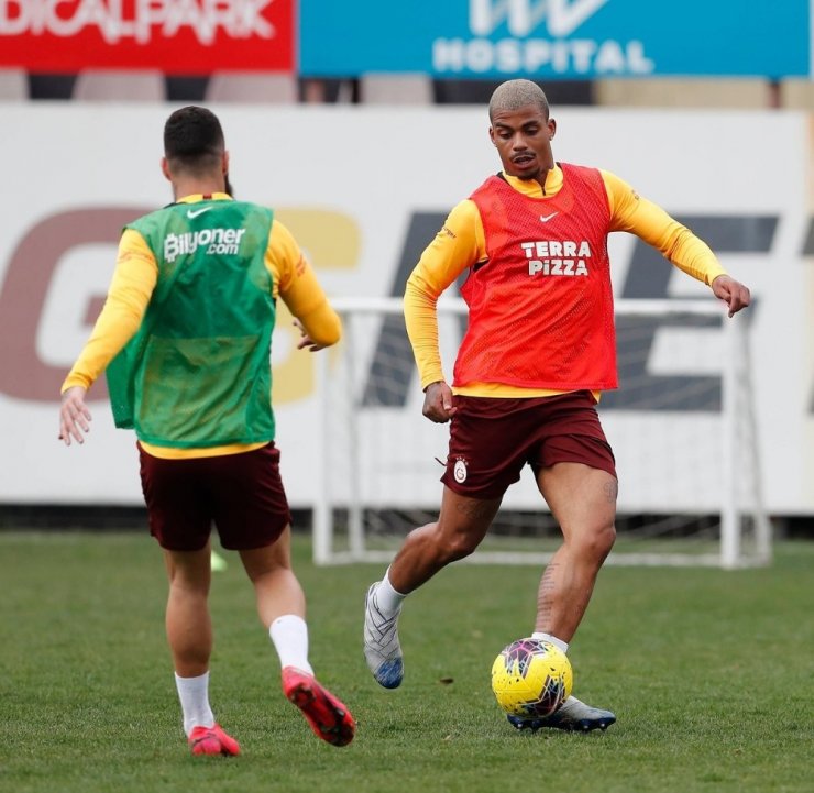Galatasaray’da Lemina takımla çalıştı