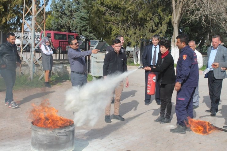 İtfaiyeden yangın eğitimleri sürüyor