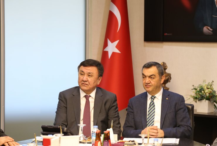 Kırgızistan'ın Ankara Büyükelçisi Ömüraliyev, Kayseri Sanayi Odası'nı ziyaret etti
