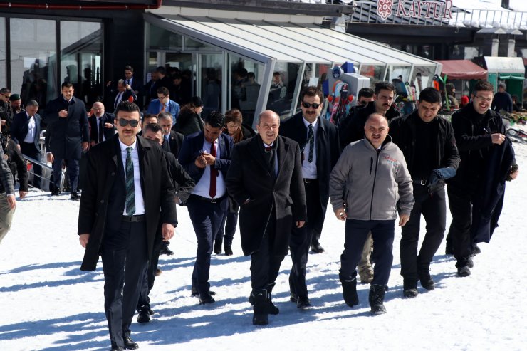 KKTC Başbakanı Tatar, Kayseri'de ziyaretlerde bulundu