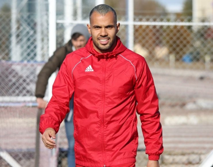 Fernando: "Şampiyon olma ihtimalimiz var"