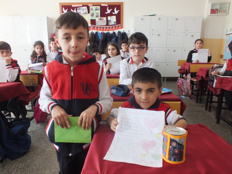 Sivas'ta ilkokul öğrencilerinden örnek davranış