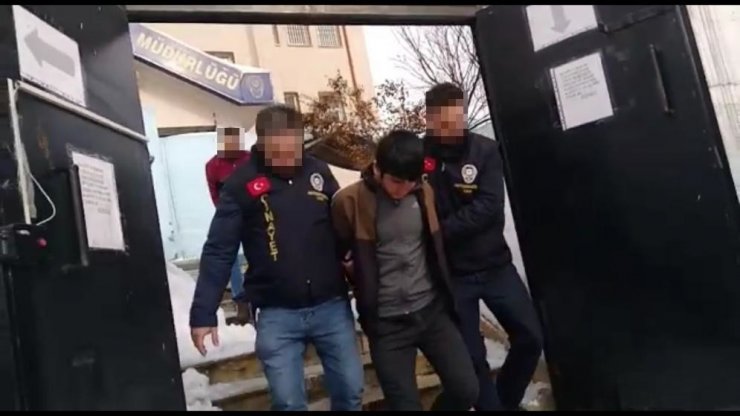 Silah zoruyla gasp yapan şahıs tutuklandı