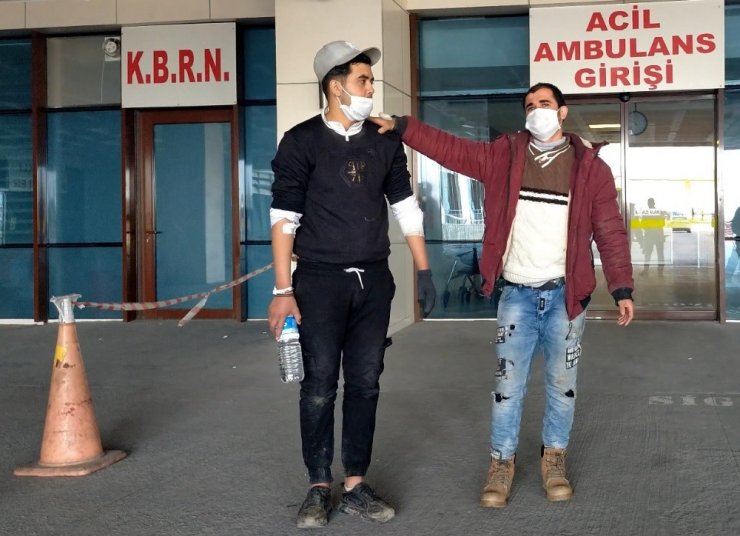 Yunanlılar tarafından vurulan göçmen yaşadıklarını anlattı