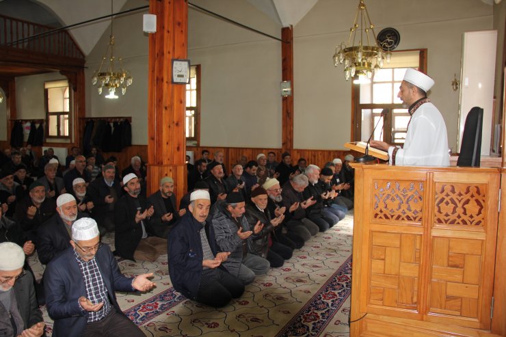 Zara'da İdlib şehitleri için mevlit programı düzenlendi