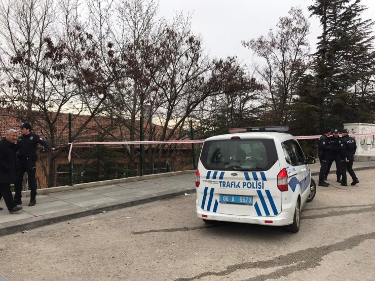 Ankara’da kamyonet okul bahçesine uçtu: 3 yaralı