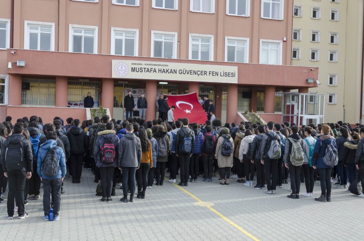 Harçlıklarını birleştirip Mehmetçiğe gönderdiler