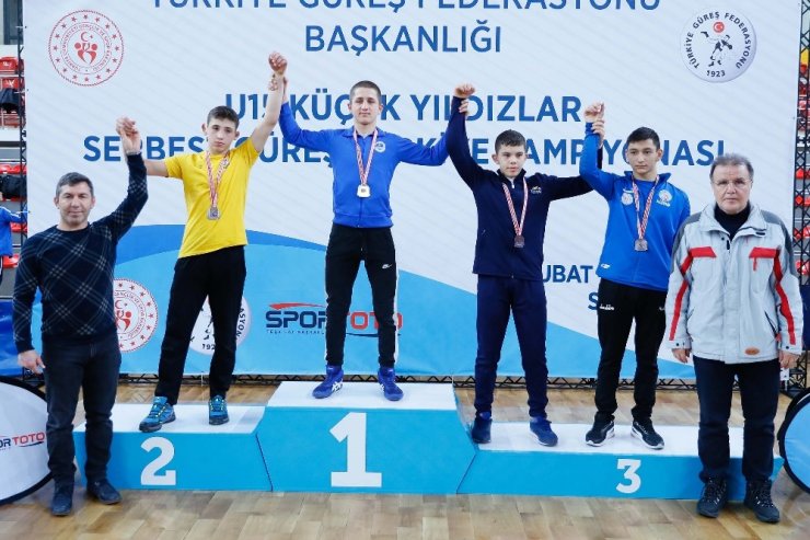 Kağıtsporlu güreşçi Bilal Türkiye şampiyonu oldu
