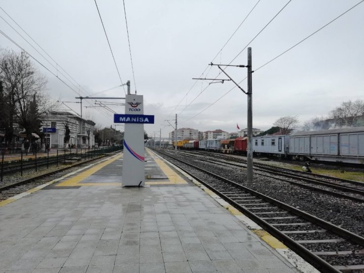 Manisa Garı’nda yangın paniği