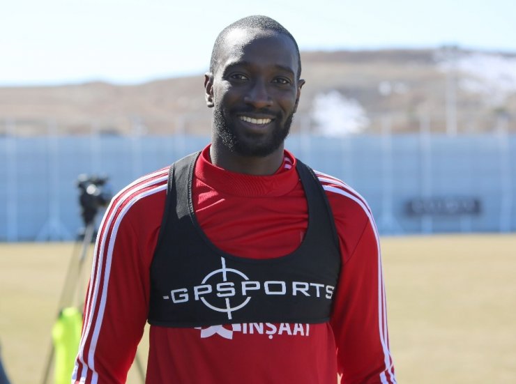 Yatabare: "Galatasaray’a gol atmak istiyorum"
