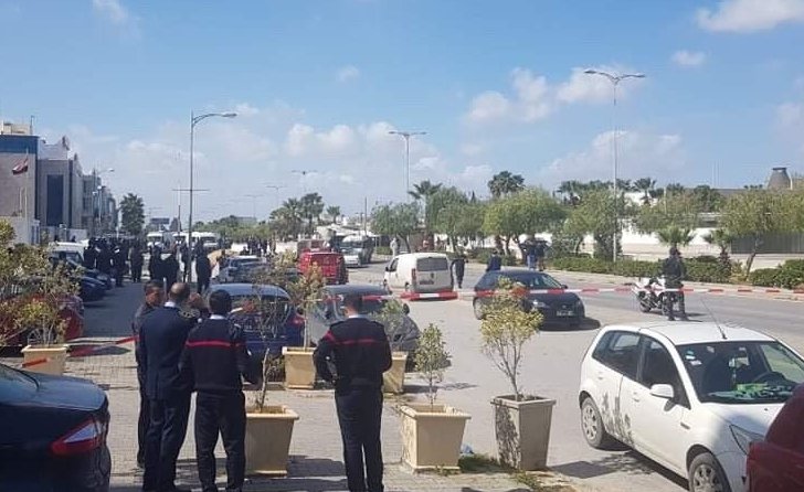 ABD'nin Tunus Büyükelçiliği yakınında bombalı saldırı