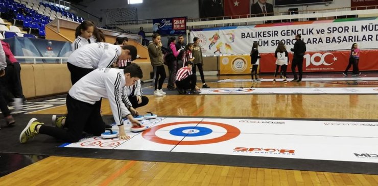 Balıkesir’de Curling heyecanı