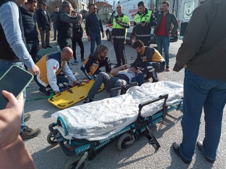 Çarptığı sürücüyü bırakarak kaçtı