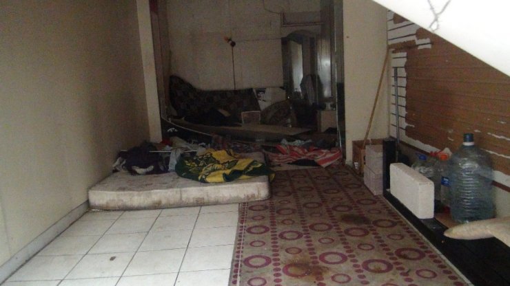 İş yerinden gelen pis kokular önce polisi, sonra belediyeyi harekete geçirdi