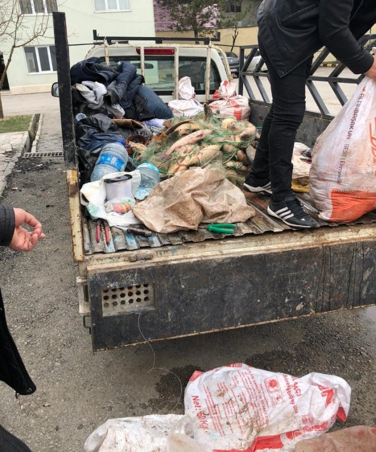 Jandarma’dan kaçak balık avcılarına operasyon
