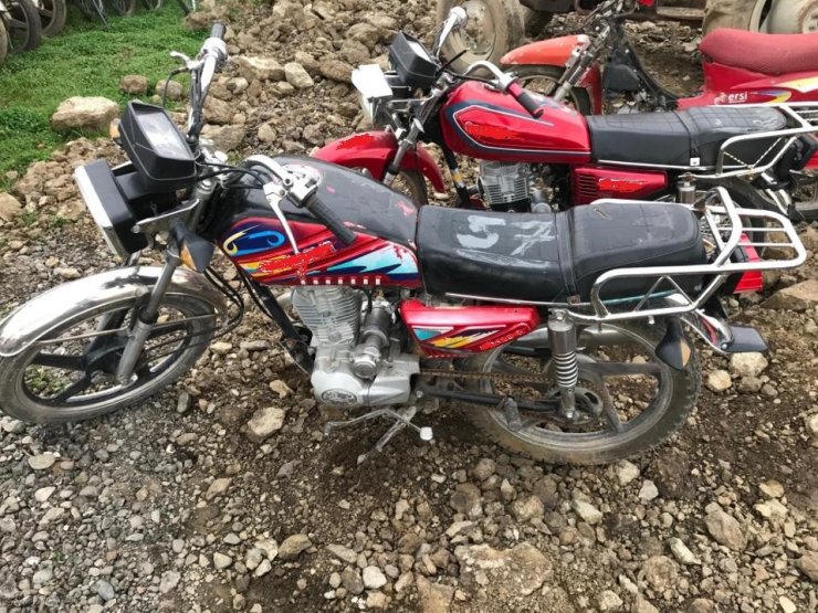 Motosiklet hırsızları kıskıvrak yakalandı