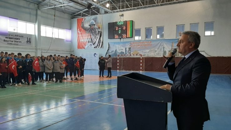 Liselerde Futsal heyecanı