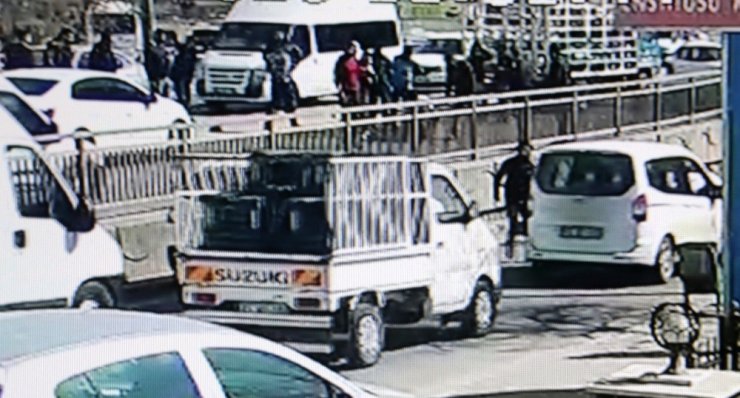 Feci kaza güvenlik kamerasında