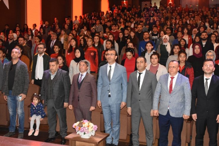 Başarılı kadın sporcular hikayelerini anlattı